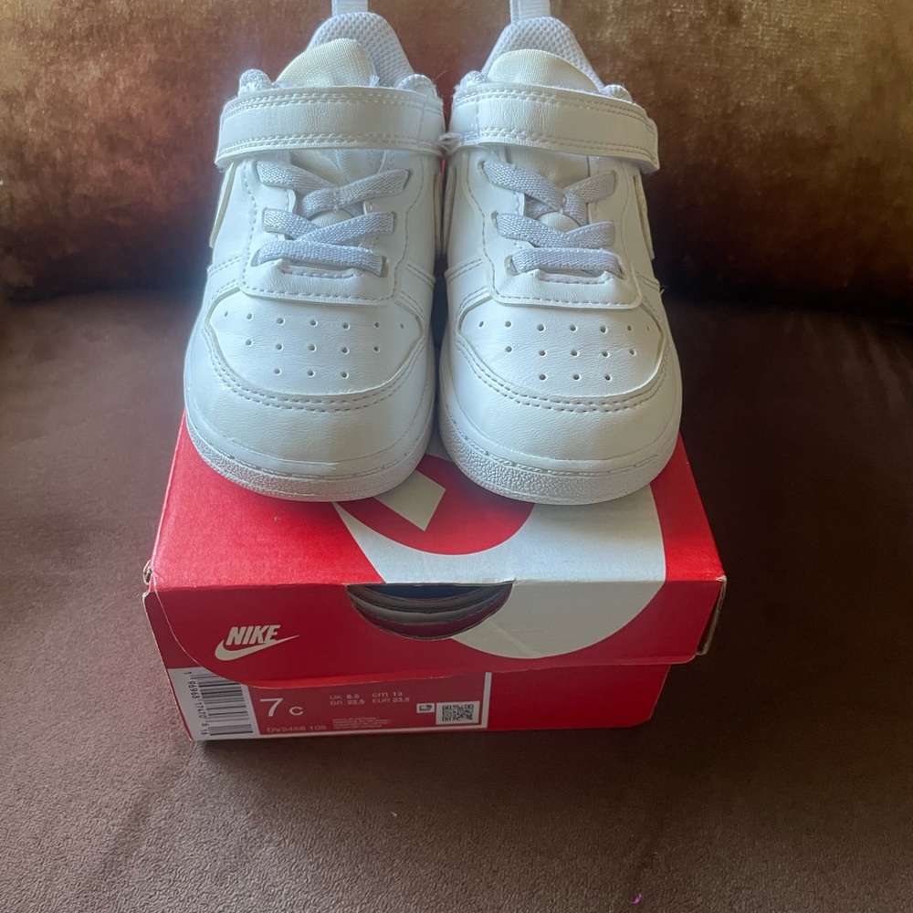 Nike Kids White Velcro Sneakers